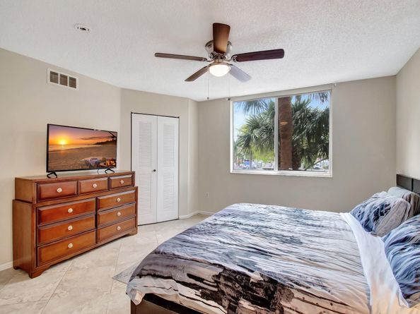 1000 Scotia Drive 204, Hypoluxo FL 33462