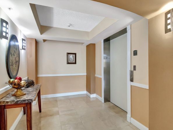 1000 Scotia Drive 204, Hypoluxo FL 33462