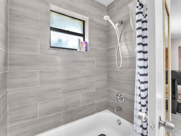 3501 NW 114th Ln, Coral Springs FL 33065