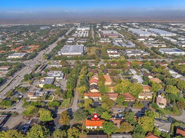 3501 NW 114th Ln, Coral Springs FL 33065