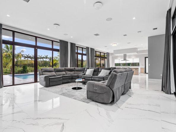 16529 Botaniko Dr N, Weston FL 33326