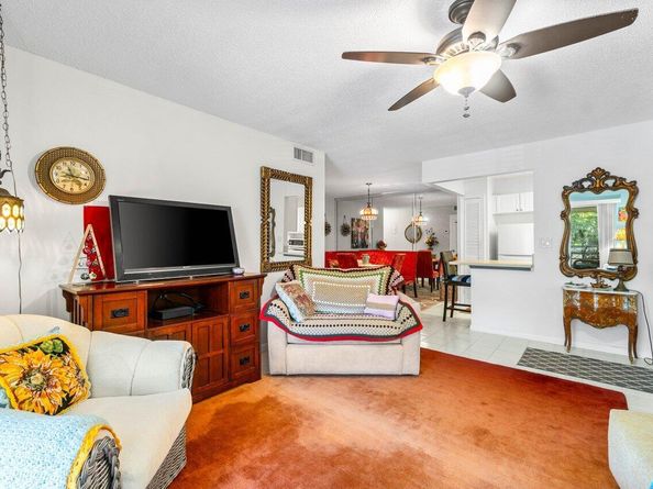 1124 NW 13th Street 204a, Boca Raton FL 33486