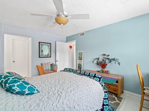 1124 NW 13th Street 204a, Boca Raton FL 33486