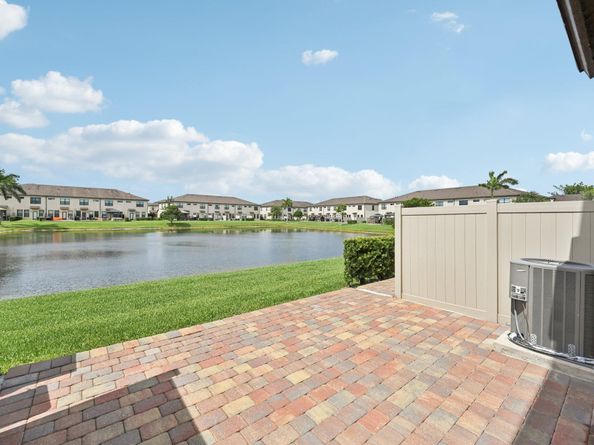 2808 Troubadour Street, Palm Springs FL 33406