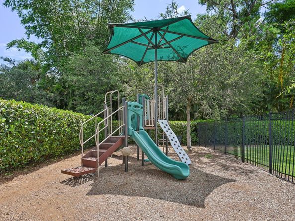 2808 Troubadour Street, Palm Springs FL 33406