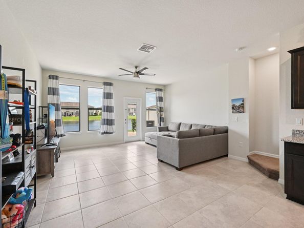 2808 Troubadour Street, Palm Springs FL 33406