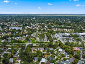 476 Golden Wood Way, Wellington FL 33414