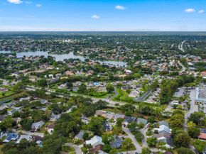 476 Golden Wood Way, Wellington FL 33414