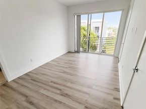 1044 NE 18th Ave 204, Fort Lauderdale FL 33304