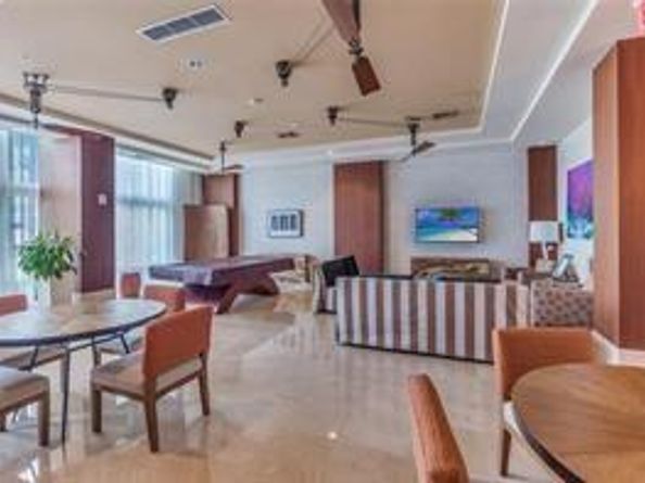 1945 S Ocean Dr 910, Hallandale Beach FL 33009