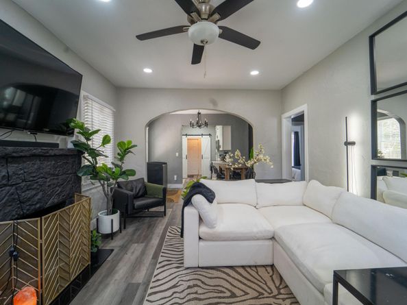 933 38th Street, West Palm Beach FL 33407