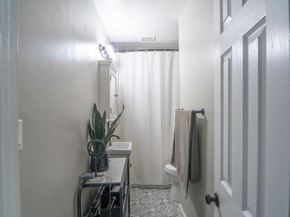 933 38th Street, West Palm Beach FL 33407