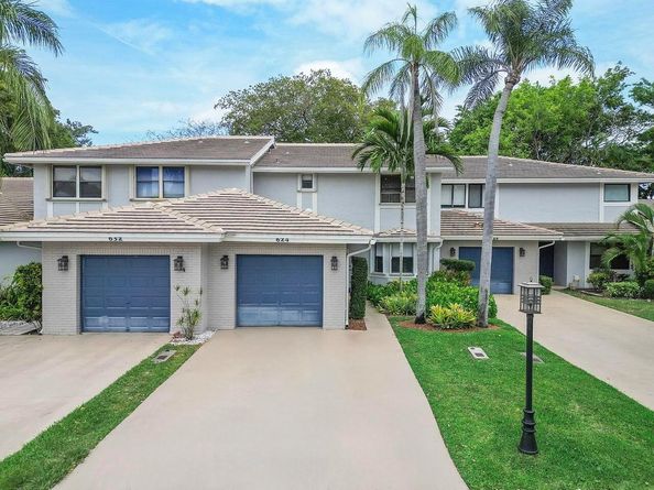 624 N Deer Creek North Shore Drive N, Deerfield Beach FL 33442