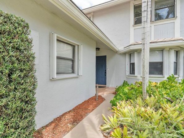 624 N Deer Creek North Shore Drive N, Deerfield Beach FL 33442