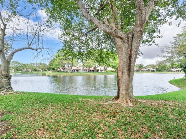 624 N Deer Creek North Shore Drive N, Deerfield Beach FL 33442