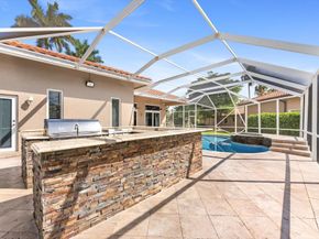 6689 NW 70th Pl, Parkland FL 33067