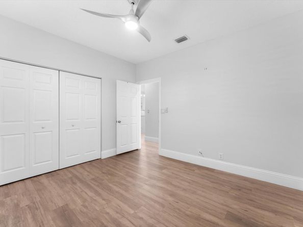 6689 NW 70th Pl, Parkland FL 33067