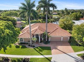 6689 NW 70th Pl, Parkland FL 33067