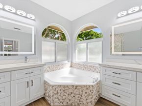6689 NW 70th Pl, Parkland FL 33067