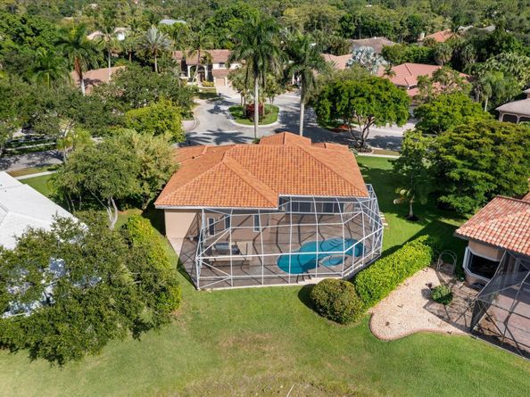 6689 NW 70th Pl, Parkland FL 33067