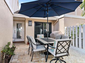 3733 Cape Pointe Circle