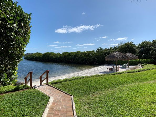 700 Scotia Drive 303, Hypoluxo FL 33462