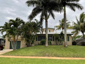 1319 Lake Erie Drive