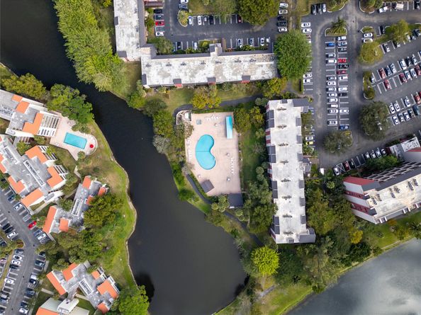 2206 S Cypress Bend Dr 803, Pompano Beach FL 33069