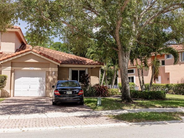 5711 NW 125th Avenue, Coral Springs FL 33076