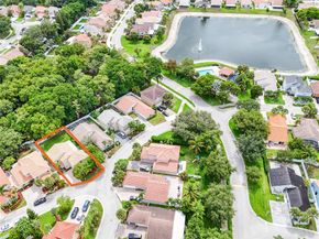 22488 Overture Cir, Boca Raton FL 33428