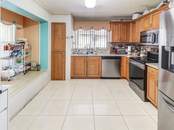 22488 Overture Cir, Boca Raton FL 33428