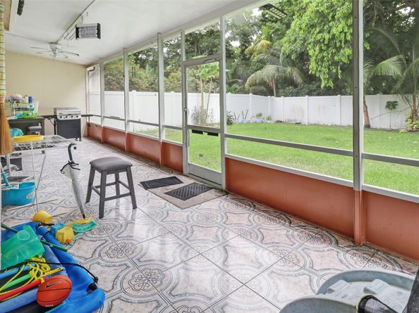 22488 Overture Cir, Boca Raton FL 33428