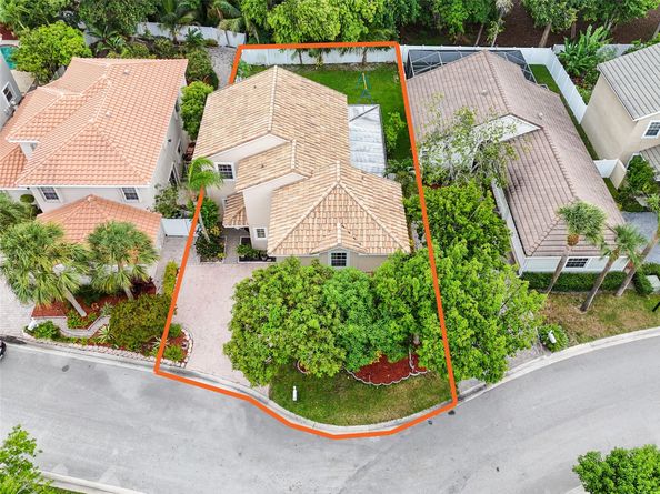22488 Overture Cir, Boca Raton FL 33428