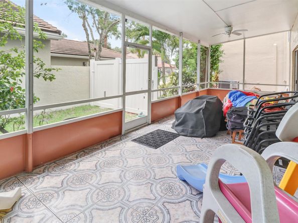 22488 Overture Cir, Boca Raton FL 33428