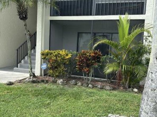 1118 Green Pine Boulevard B1, West Palm Beach FL 33409