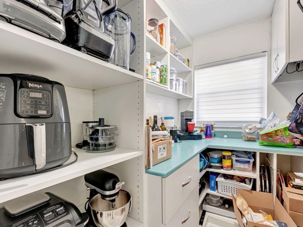 8140 NW 51st Pl, Coral Springs FL 33067