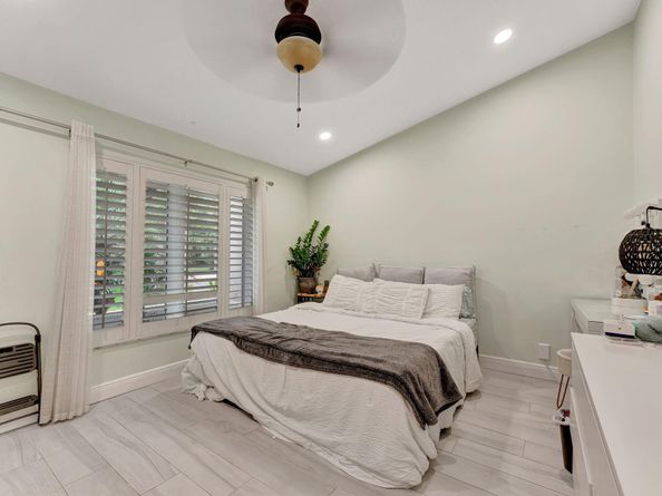 8140 NW 51st Pl, Coral Springs FL 33067