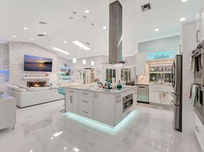 8140 NW 51st Pl, Coral Springs FL 33067