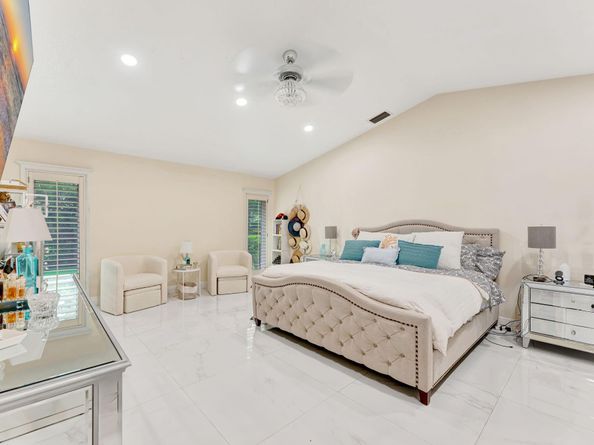 8140 NW 51st Pl, Coral Springs FL 33067