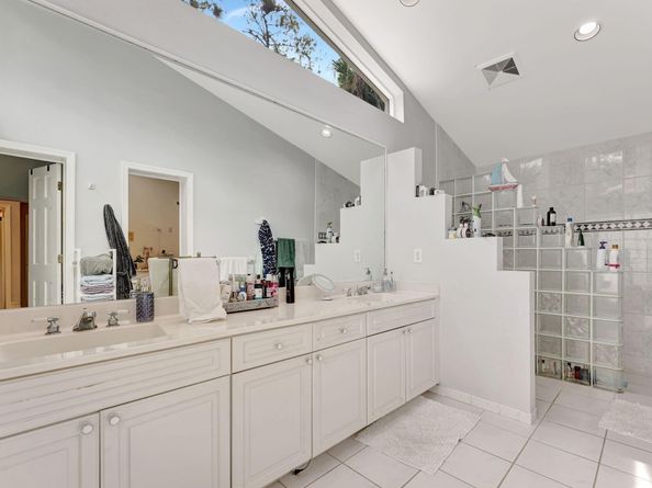 8140 NW 51st Pl, Coral Springs FL 33067