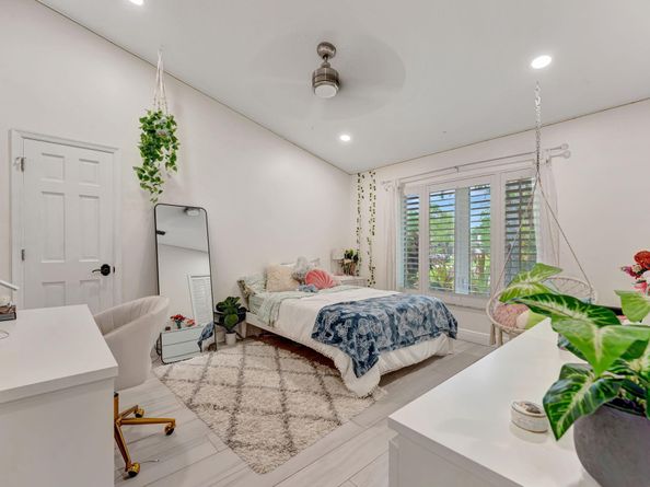 8140 NW 51st Pl, Coral Springs FL 33067