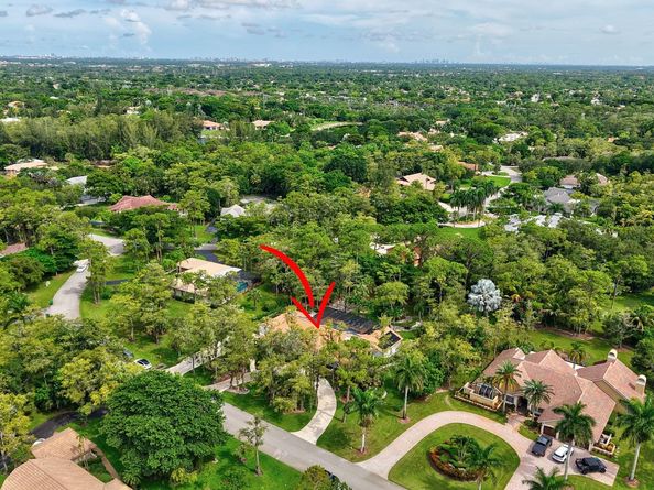 8140 NW 51st Pl, Coral Springs FL 33067