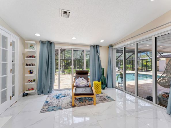 8140 NW 51st Pl, Coral Springs FL 33067