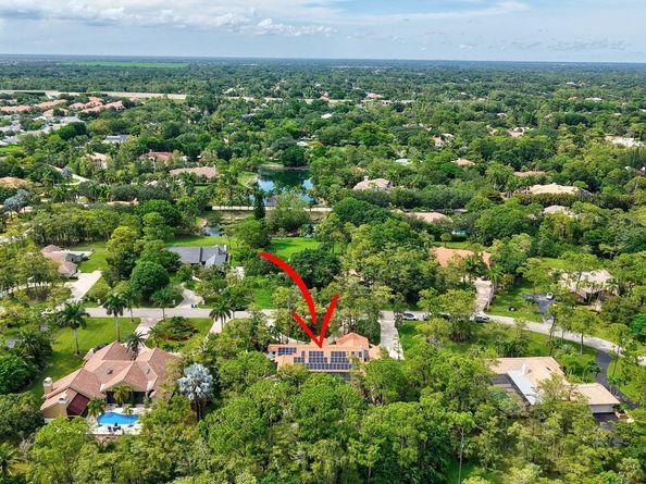 8140 NW 51st Pl, Coral Springs FL 33067