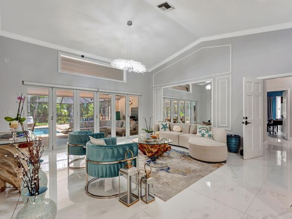 8140 NW 51st Pl, Coral Springs FL 33067