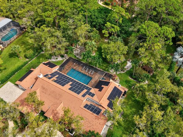 8140 NW 51st Pl, Coral Springs FL 33067