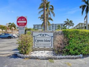 930 SE 9th Ave 16, Pompano Beach FL 33060