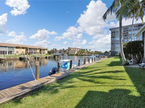 930 SE 9th Ave 16, Pompano Beach FL 33060