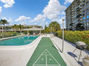 930 SE 9th Ave 16, Pompano Beach FL 33060