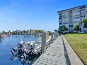 930 SE 9th Ave 16, Pompano Beach FL 33060